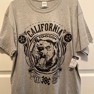 Men’s “California” T-shirt -NWT